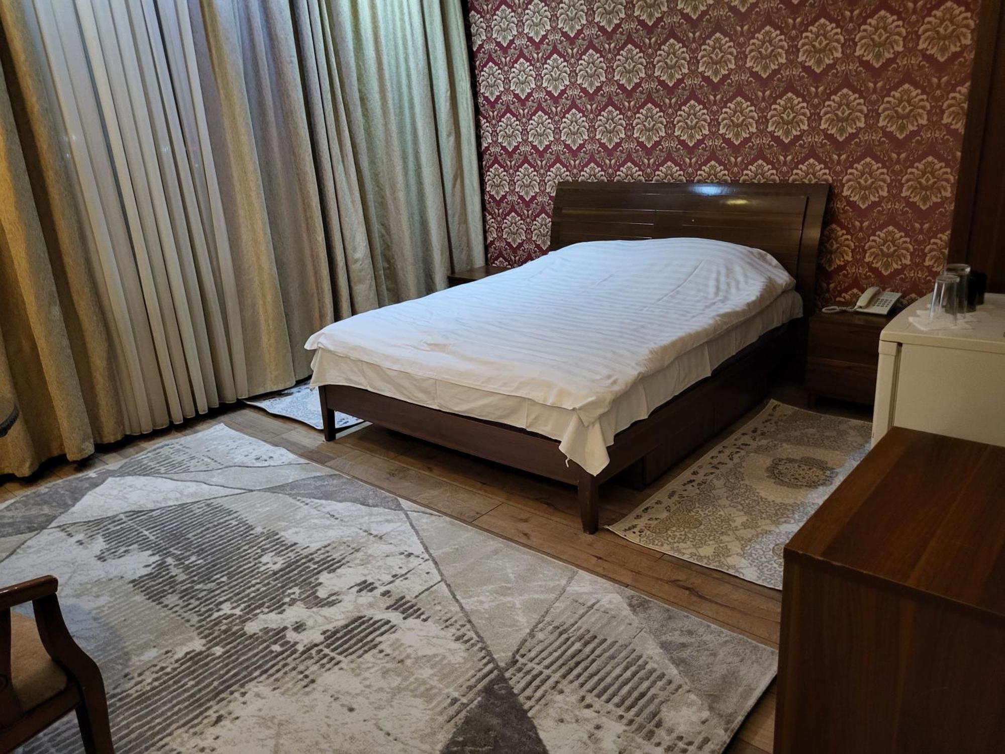 Seoul Hotel Schymkent Exterior foto