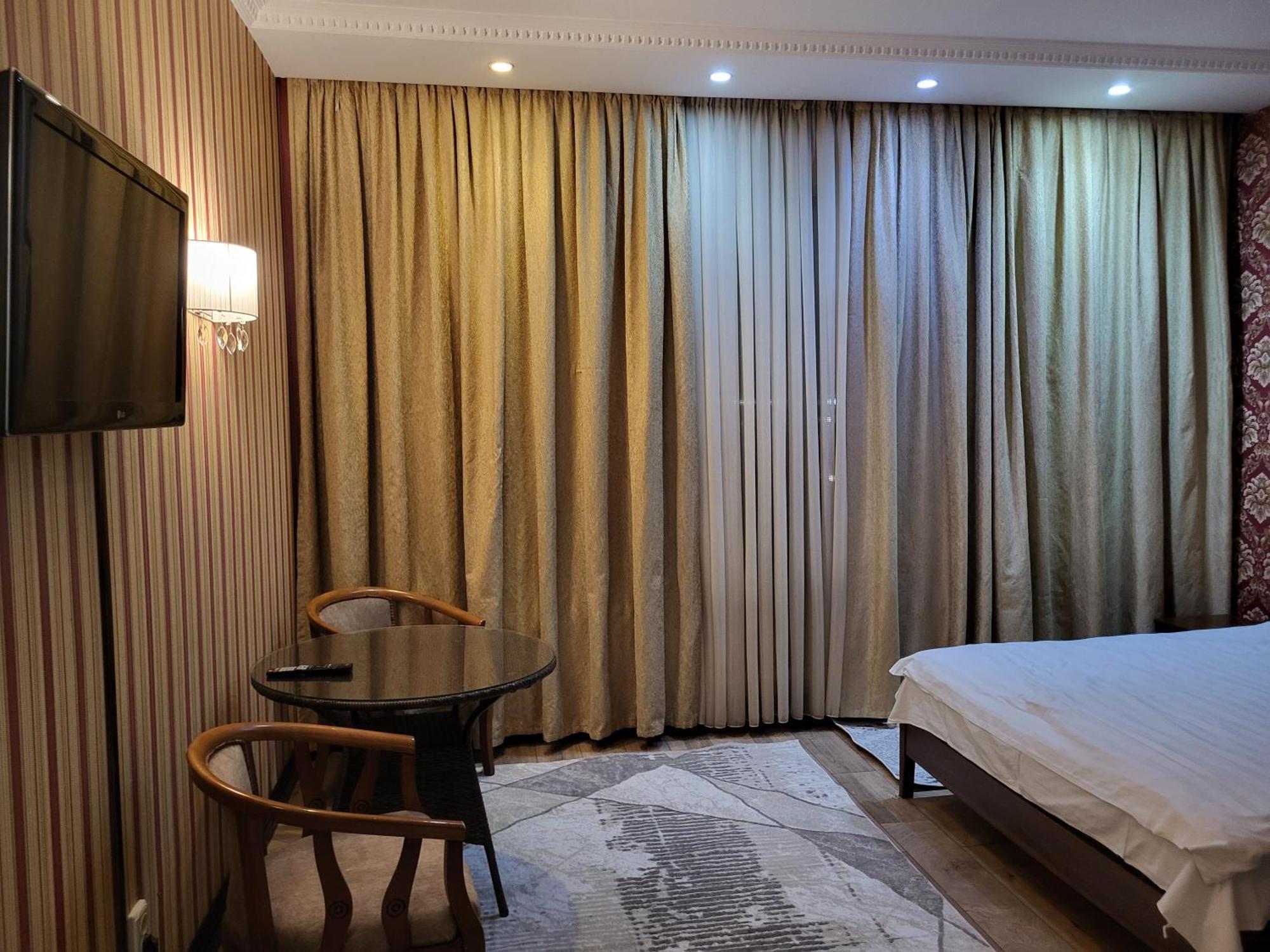 Seoul Hotel Schymkent Zimmer foto