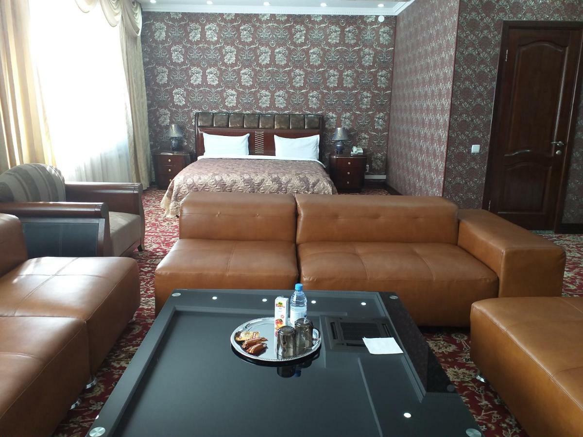 Seoul Hotel Schymkent Exterior foto